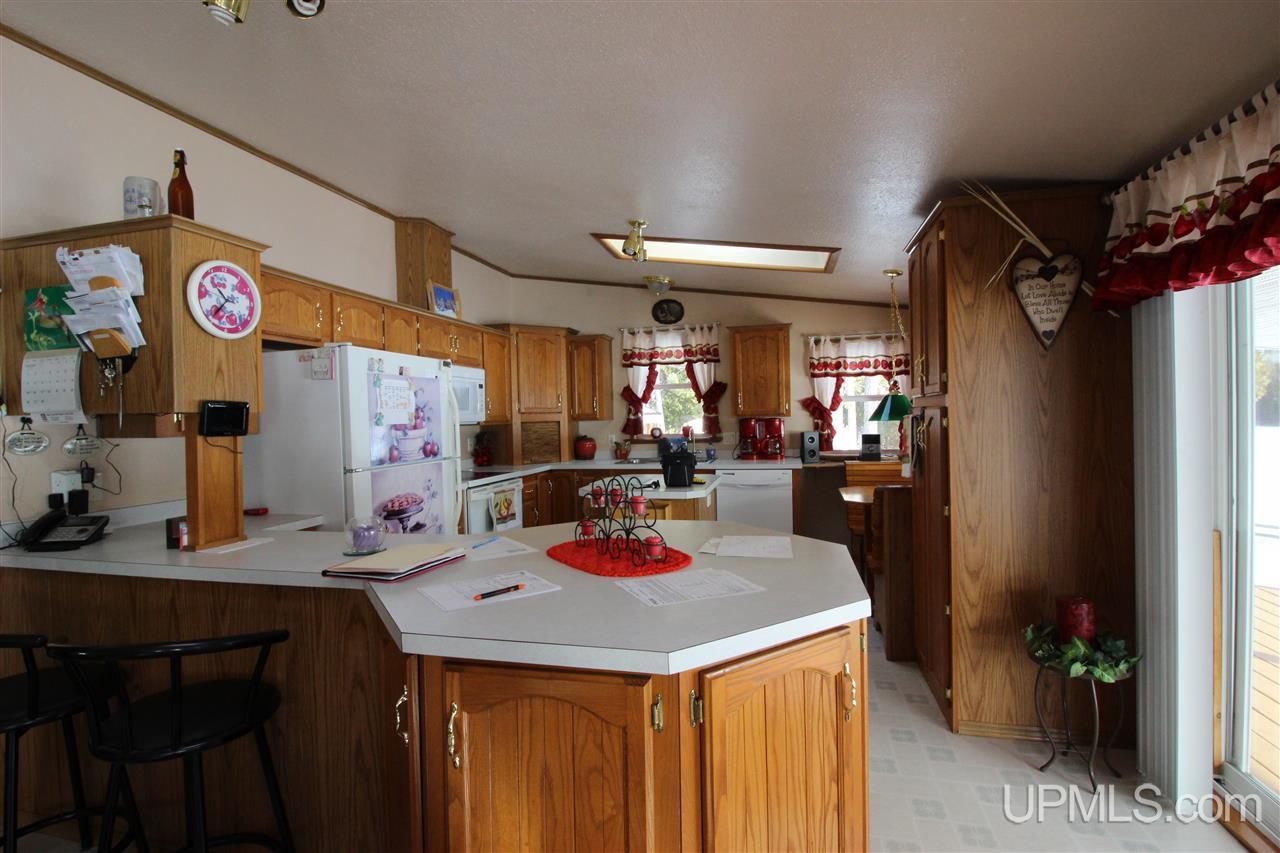 9975 I Road Cornell, MI 49818 - Photo 4 of 36