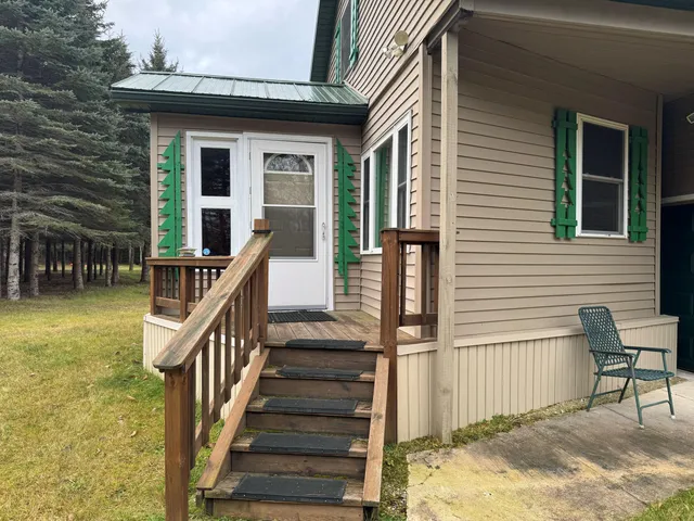 $159,900 | 7104 Highway 117, Engadine, MI 49827