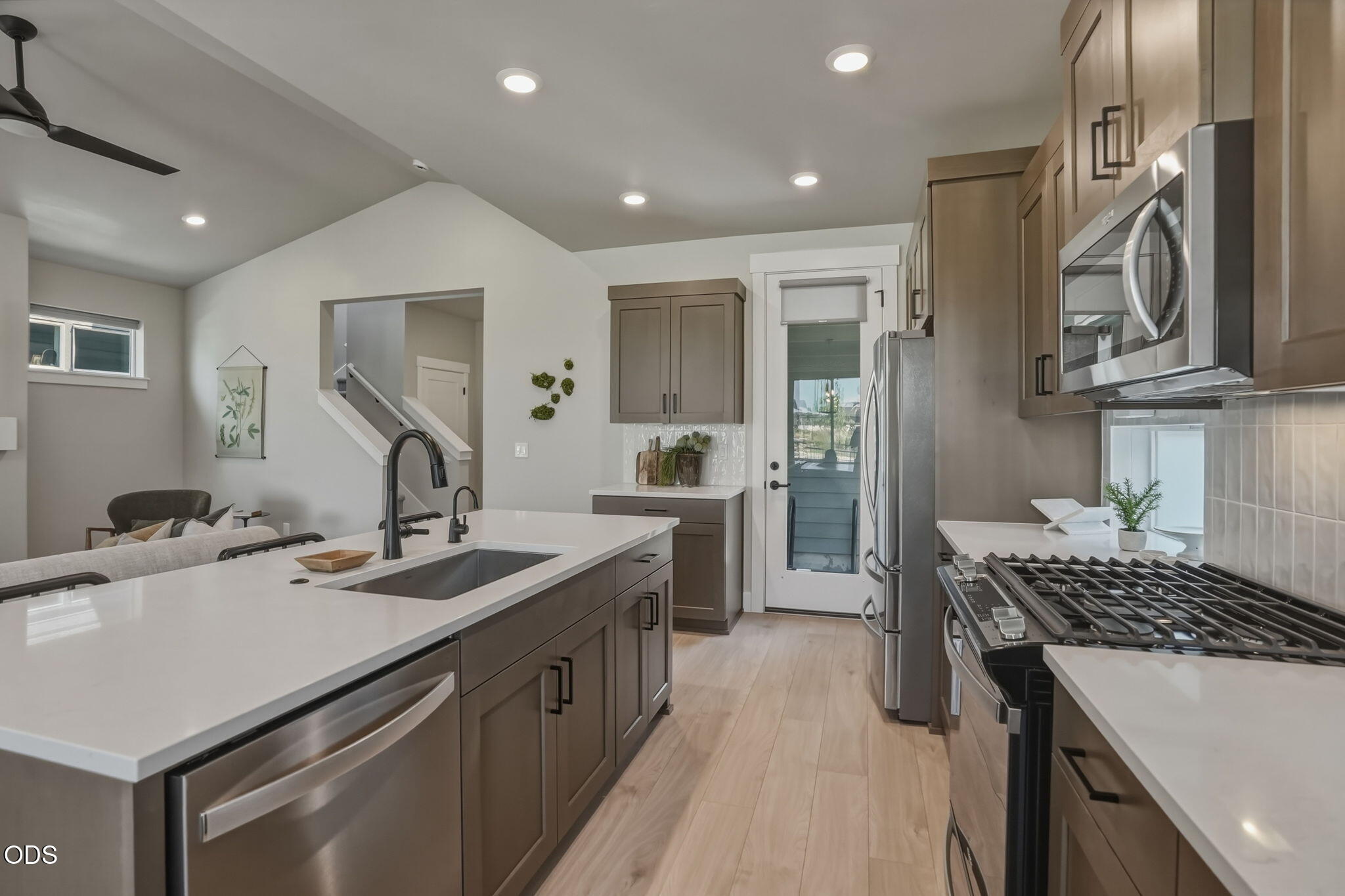 20855 Southeast Caldera Drive Bend, OR 97702 - Photo 13 of 56