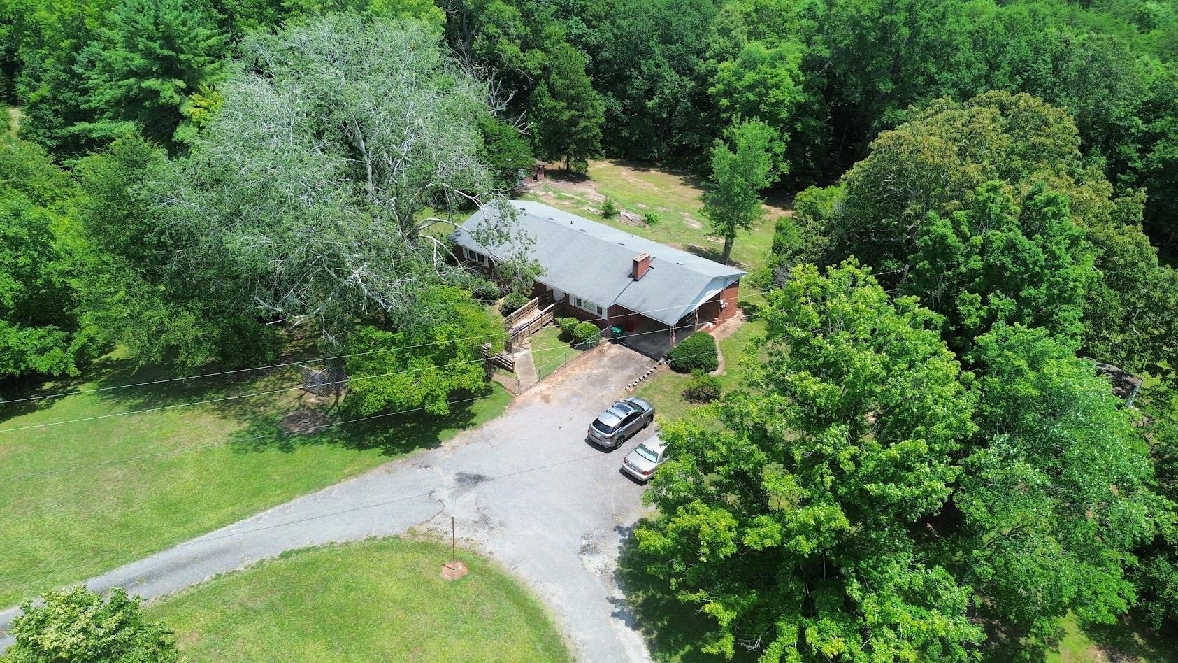147 Batchelor Drive Blacksburg, SC 29702 - Photo 11 of 34