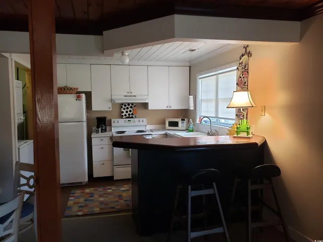 $699,990 | 404 34th Avenue South, North Myrtle Beach, SC 29582