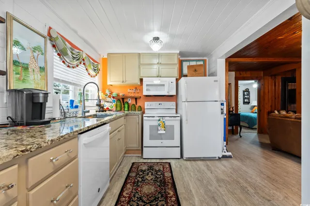 $699,990 | 404 34th Avenue South, North Myrtle Beach, SC 29582