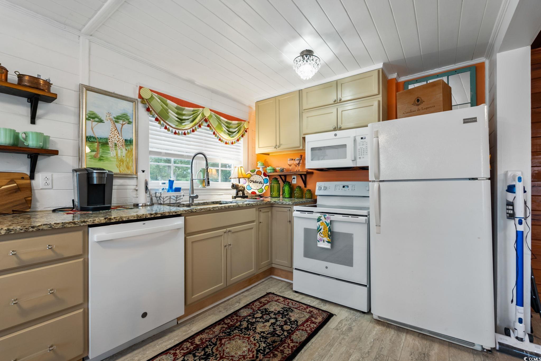 404 34th Avenue South North Myrtle Beach, SC 29582 - Photo 9 of 32