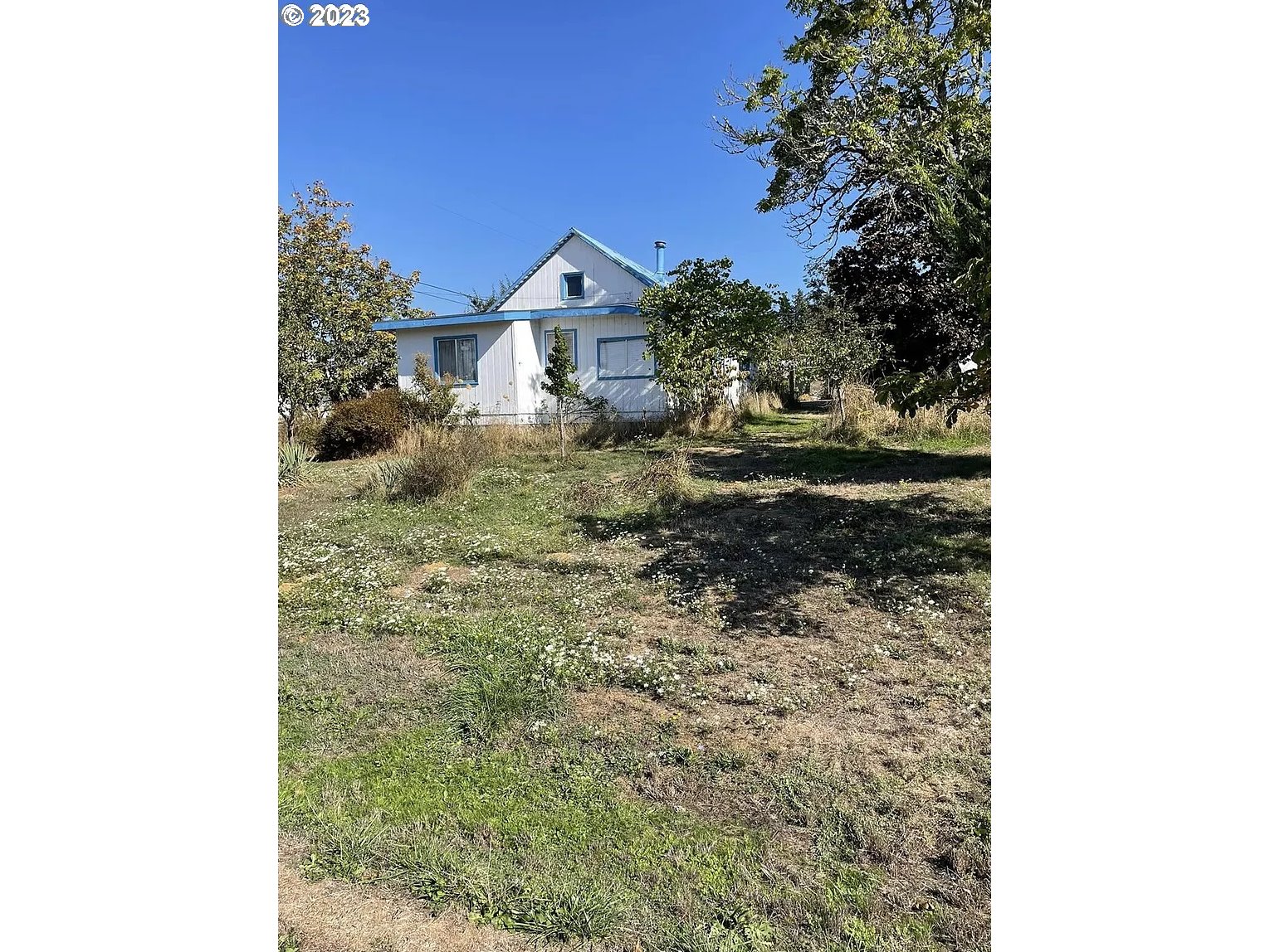734 Old Town Loop Road Oakland, OR 97462 - Photo 9 of 24 Gallery Image 9