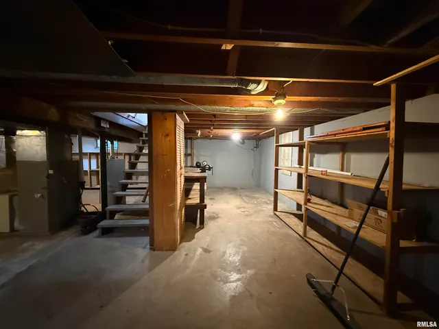 $140,000 | 602 East Nimintz Avenue, Lewistown, IL 61542