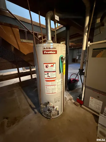 $140,000 | 602 East Nimintz Avenue, Lewistown, IL 61542