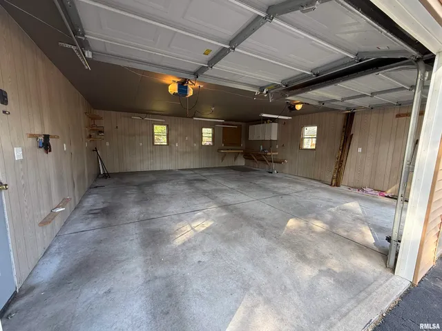 $140,000 | 602 East Nimintz Avenue, Lewistown, IL 61542