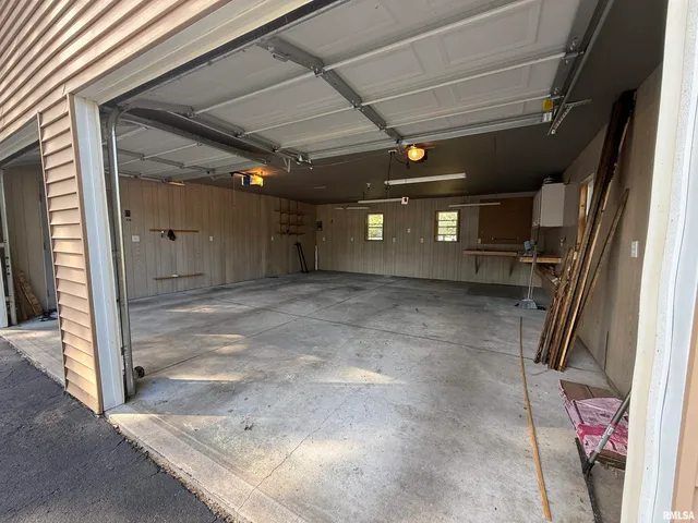 $140,000 | 602 East Nimintz Avenue, Lewistown, IL 61542