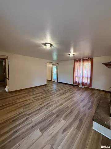 $140,000 | 602 East Nimintz Avenue, Lewistown, IL 61542