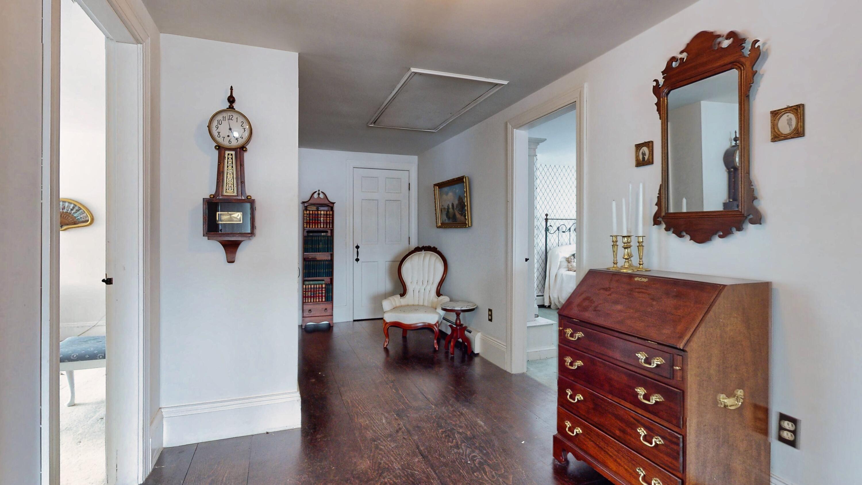 75 Winnocks Neck Road Scarborough, ME 04074 - Photo 63 of 70 2ND FLOOR HALLWAY (1)