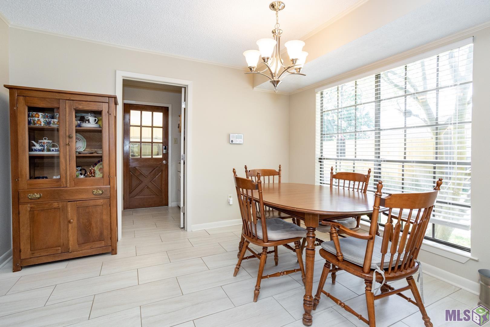 1623 Lucas Place Baton Rouge, LA 70816 - Photo 8 of 19 Spacious & Open Breakfast Area