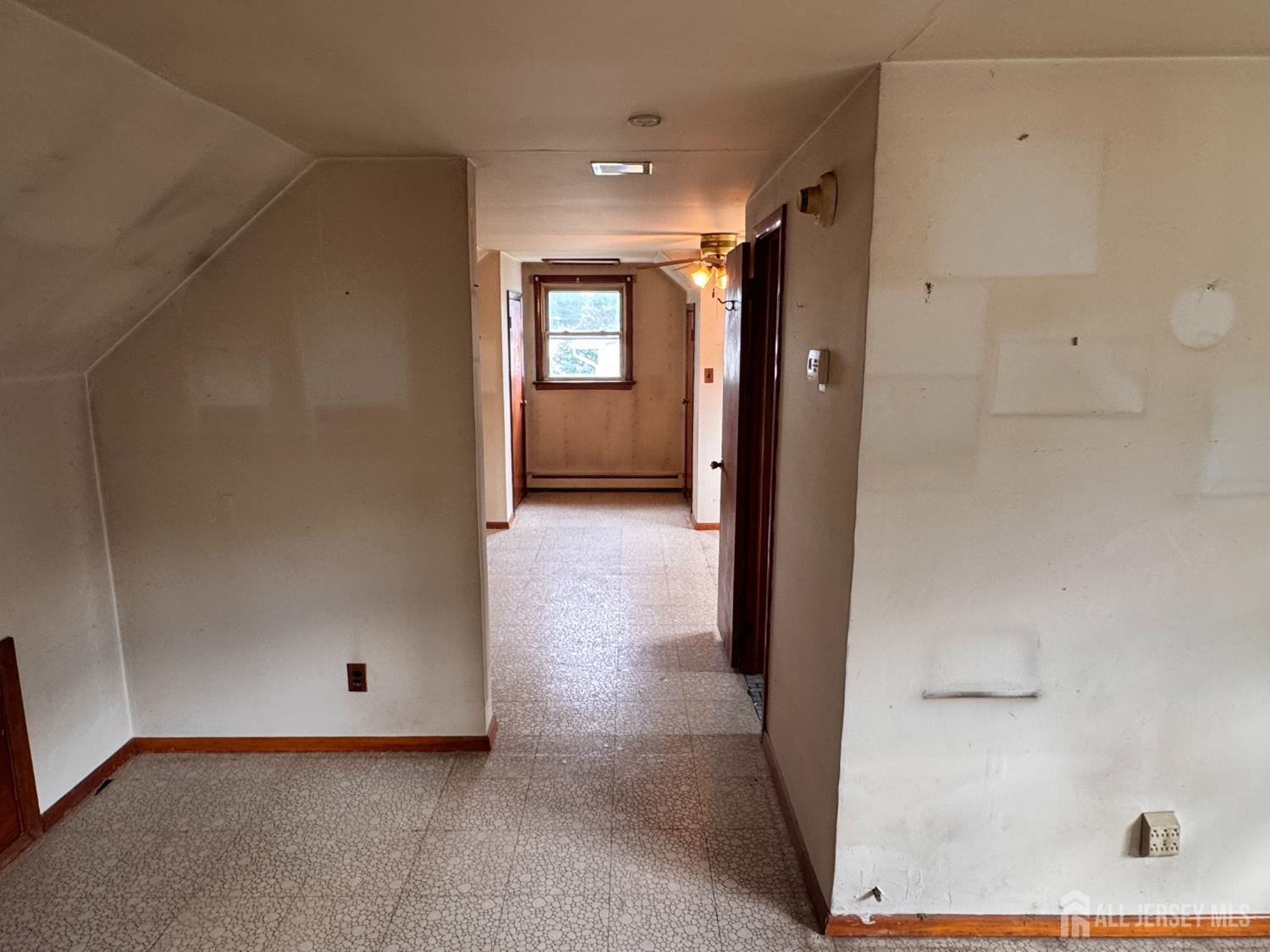 554 Ridgeway Avenue Sayreville, NJ 08879 - Photo 19 of 42