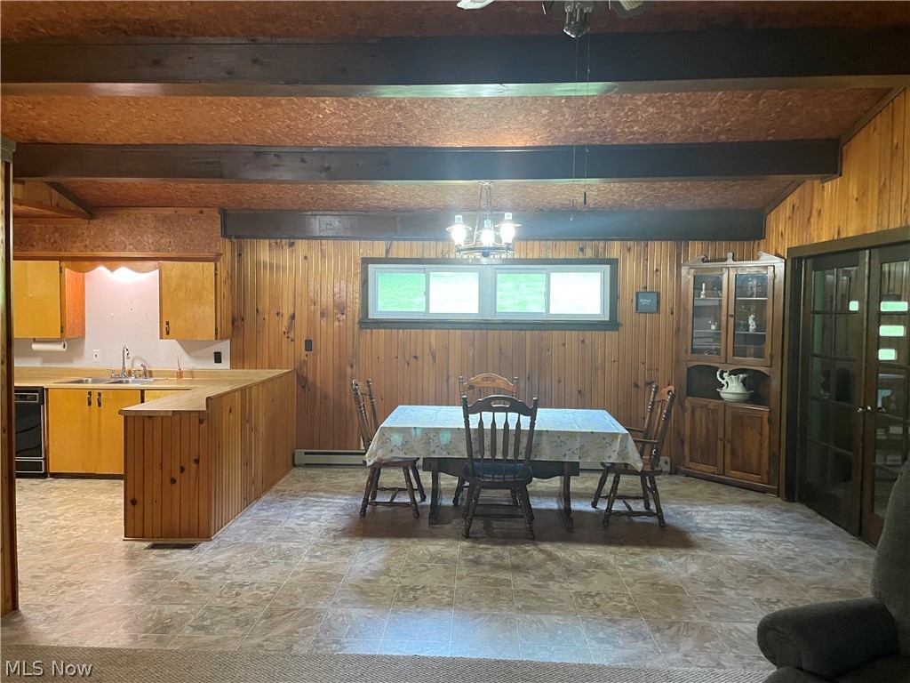 8915 Pioneer Road Byesville, OH 43723 - Photo 13 of 22 Dining area