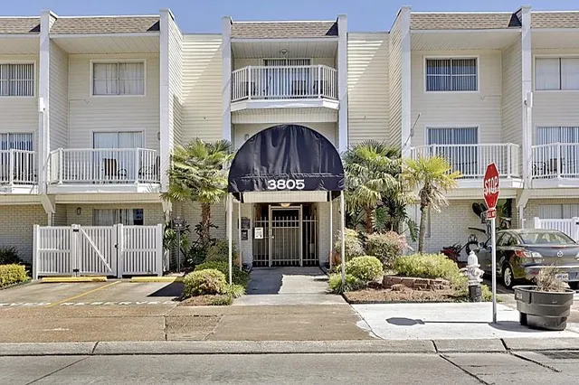 $1,400 | 3805 Houma Boulevard, Unit C236, Metairie, LA 70006