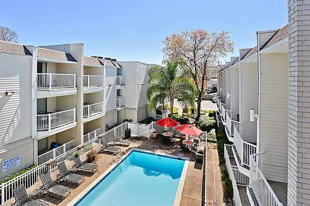 $1,400 | 3805 Houma Boulevard, Unit C236, Metairie, LA 70006