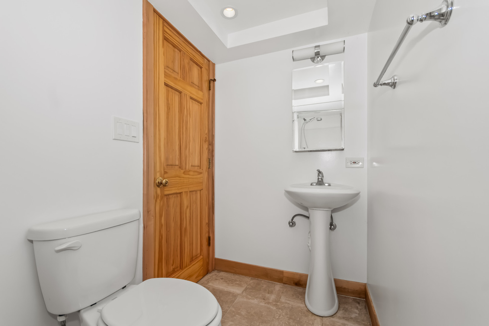 525 Wisner Street Park Ridge, IL 60068 - Photo 33 of 37 a bathroom with a sink toilet and shower