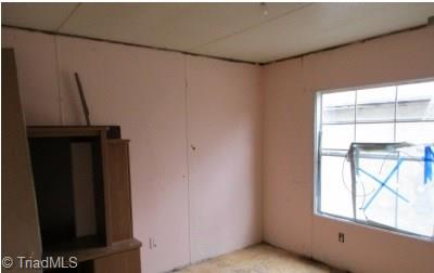 1281 Hunt Road Lexington, NC 27292 - Photo 6 of 11 Gallery Image 6