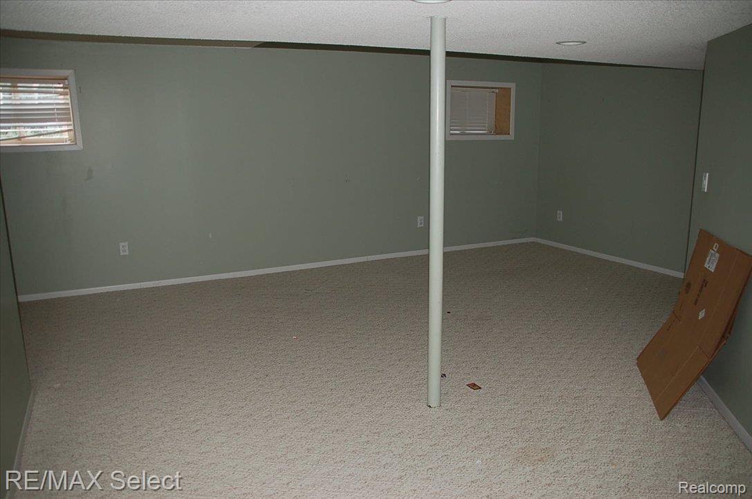 2375 Summit Cedar Howell, MI 48855 - Photo 12 of 12 DSC_0662