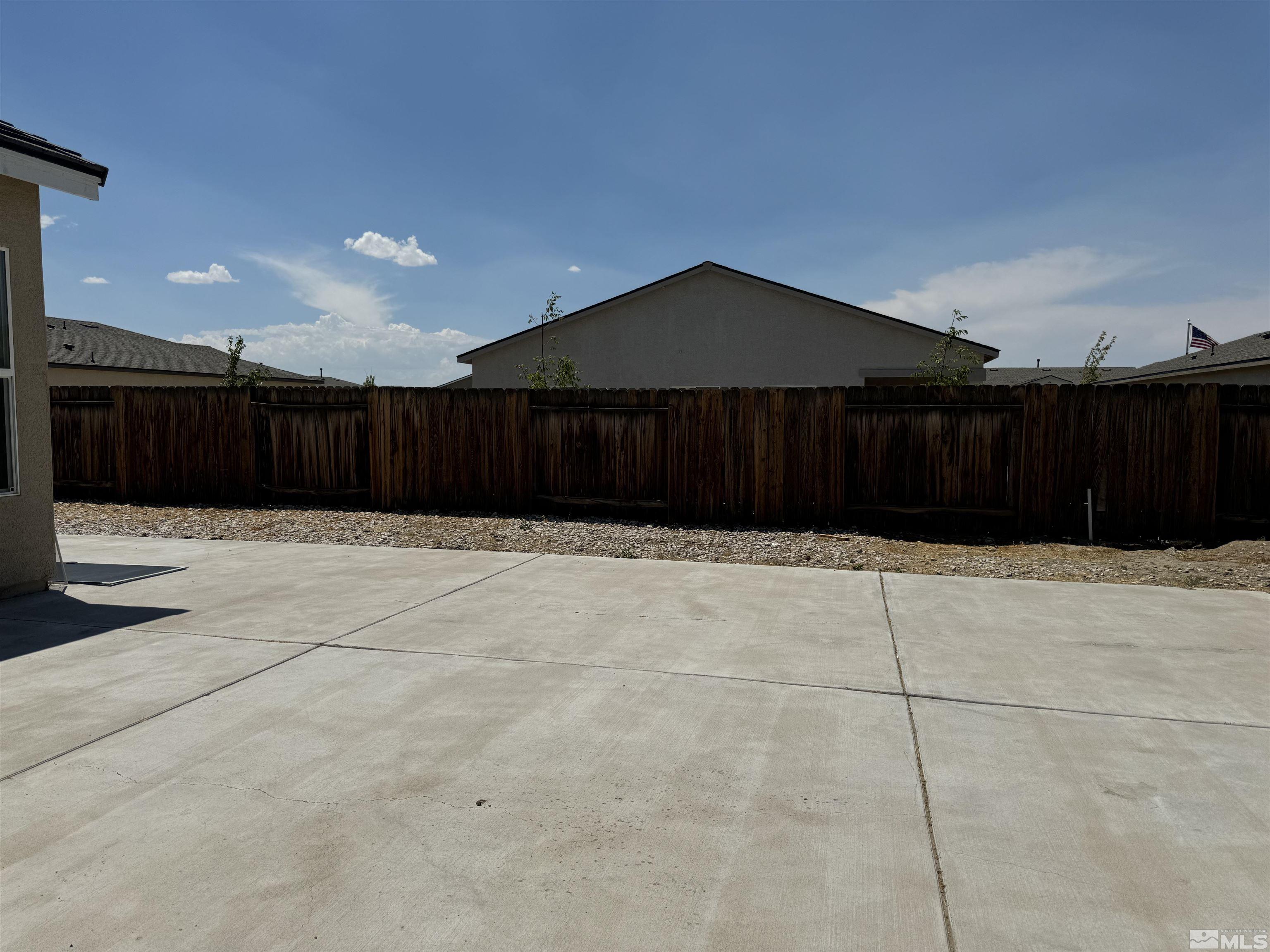 405 Sapphire Way Fallon, NV 89406 - Photo 12 of 30 a view of wooden fence