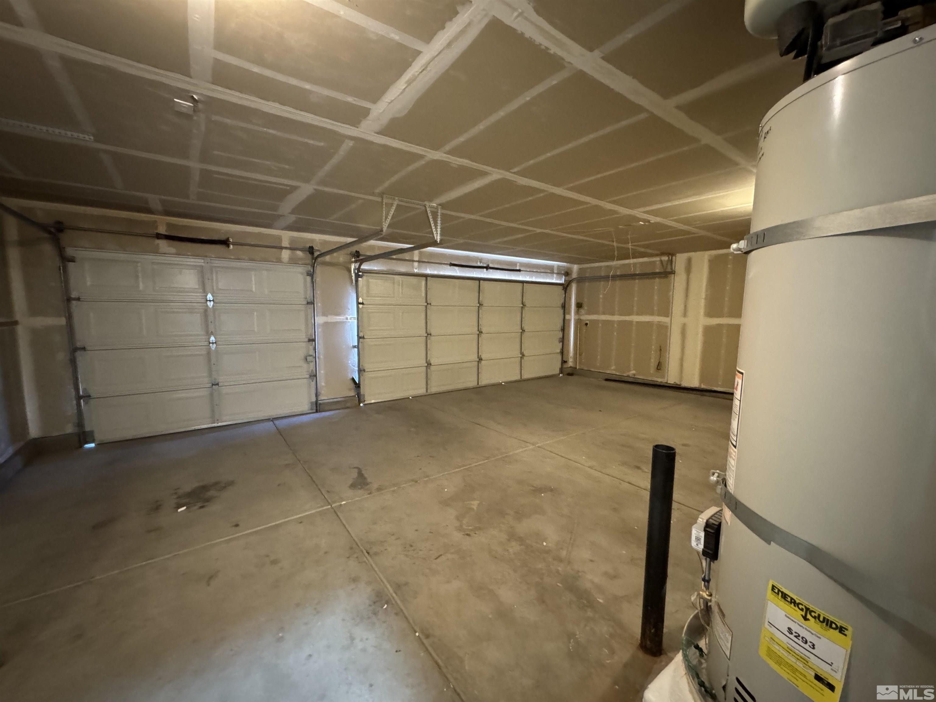 405 Sapphire Way Fallon, NV 89406 - Photo 13 of 30 a view of garage