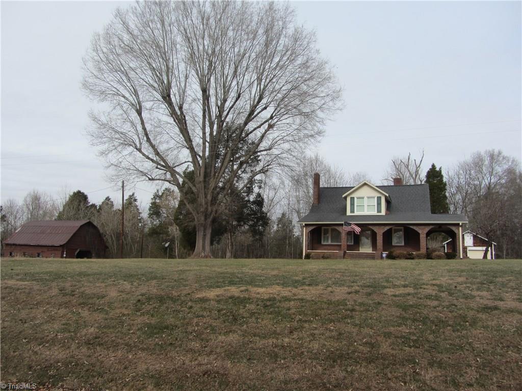 1875 River Road Stoneville, NC 27048 - Photo 3 of 22
