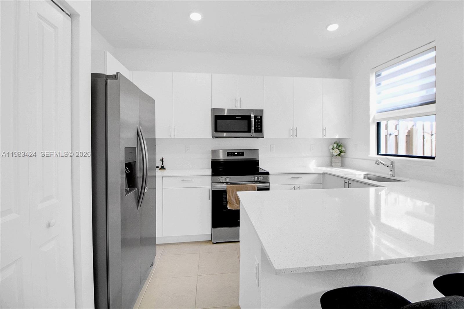 12866 Southwest 232nd Lane Homestead, FL 33032 - Photo 11 of 34