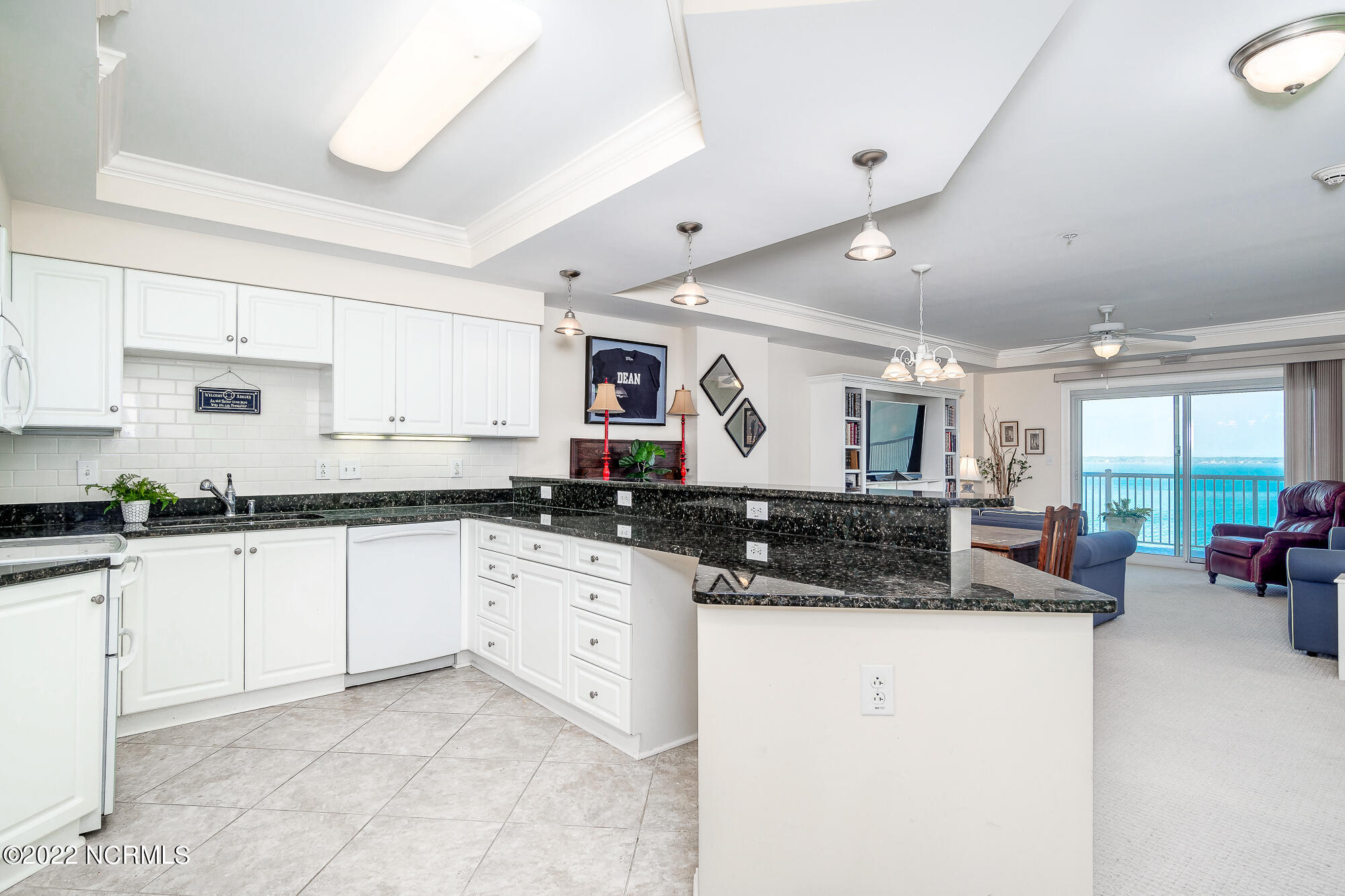 1550 Salter Path Road, Unit 508 Indian Beach, NC 28512 - Photo 16 of 46 Kitchen w/ peninsula seating