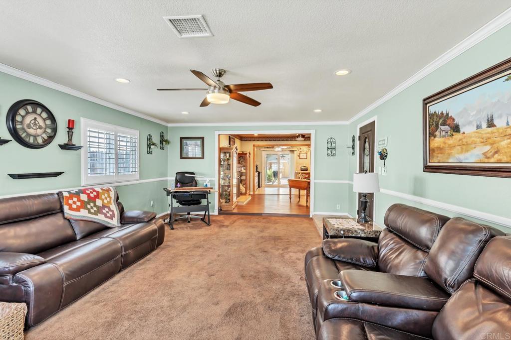 10841 Ramsgate Drive Santee, CA 92071 - Photo 4 of 23