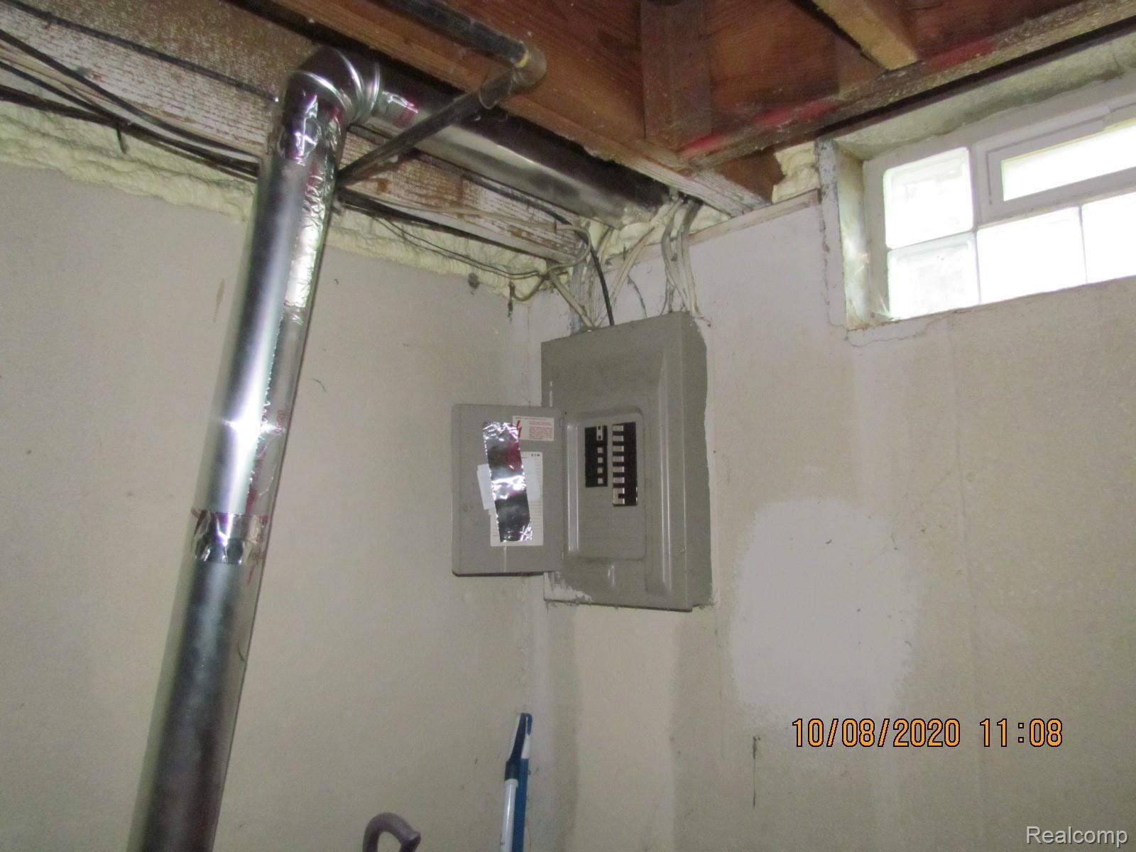 31646 Hoover Road Warren, MI 48093 - Photo 12 of 21 ELECTRIC PANEL.JPG