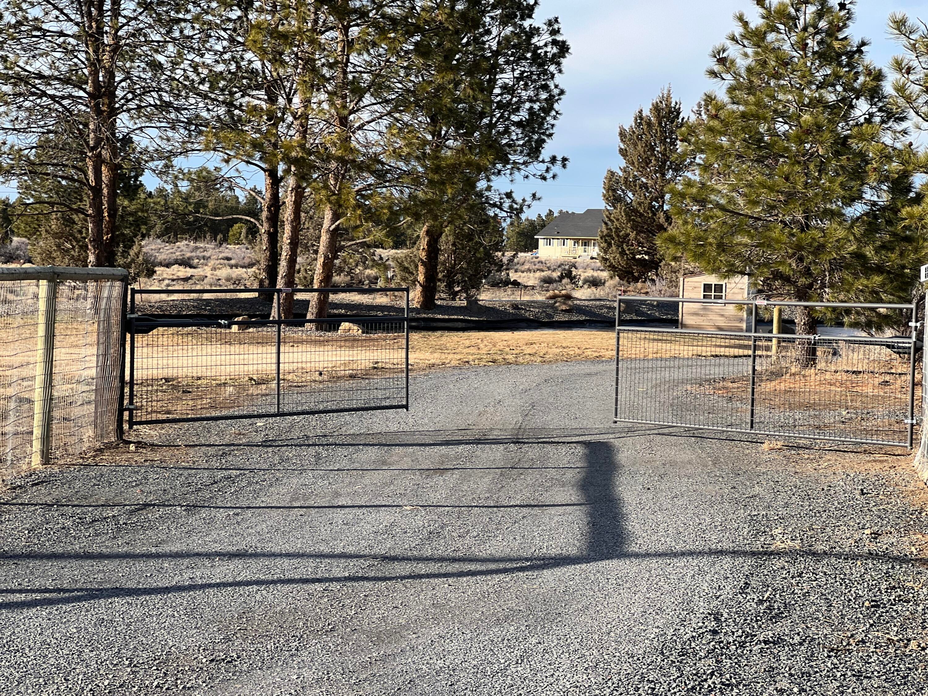 22460 Rickard Road Bend, OR 97702 - Photo 22 of 25 63B32A03-1C13-454A-AD38-37C126789D46