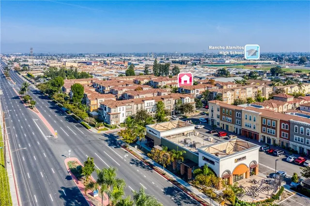 a picture of city view