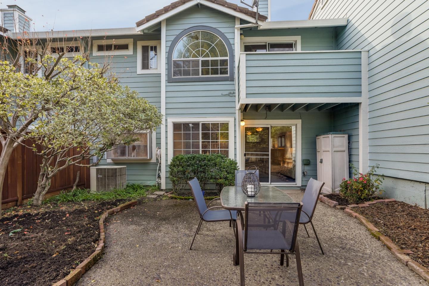 3985 Inverness Common Livermore, CA 94551 - Photo 24 of 25 Gallery Image 24