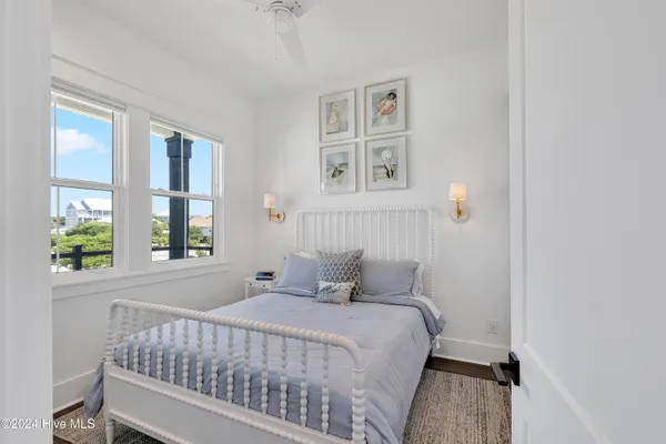 $3,200,000 | 8703 Ocean View Drive, Unit EAST, Emerald Isle, NC 28594