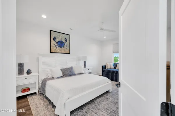 $3,200,000 | 8703 Ocean View Drive, Unit EAST, Emerald Isle, NC 28594