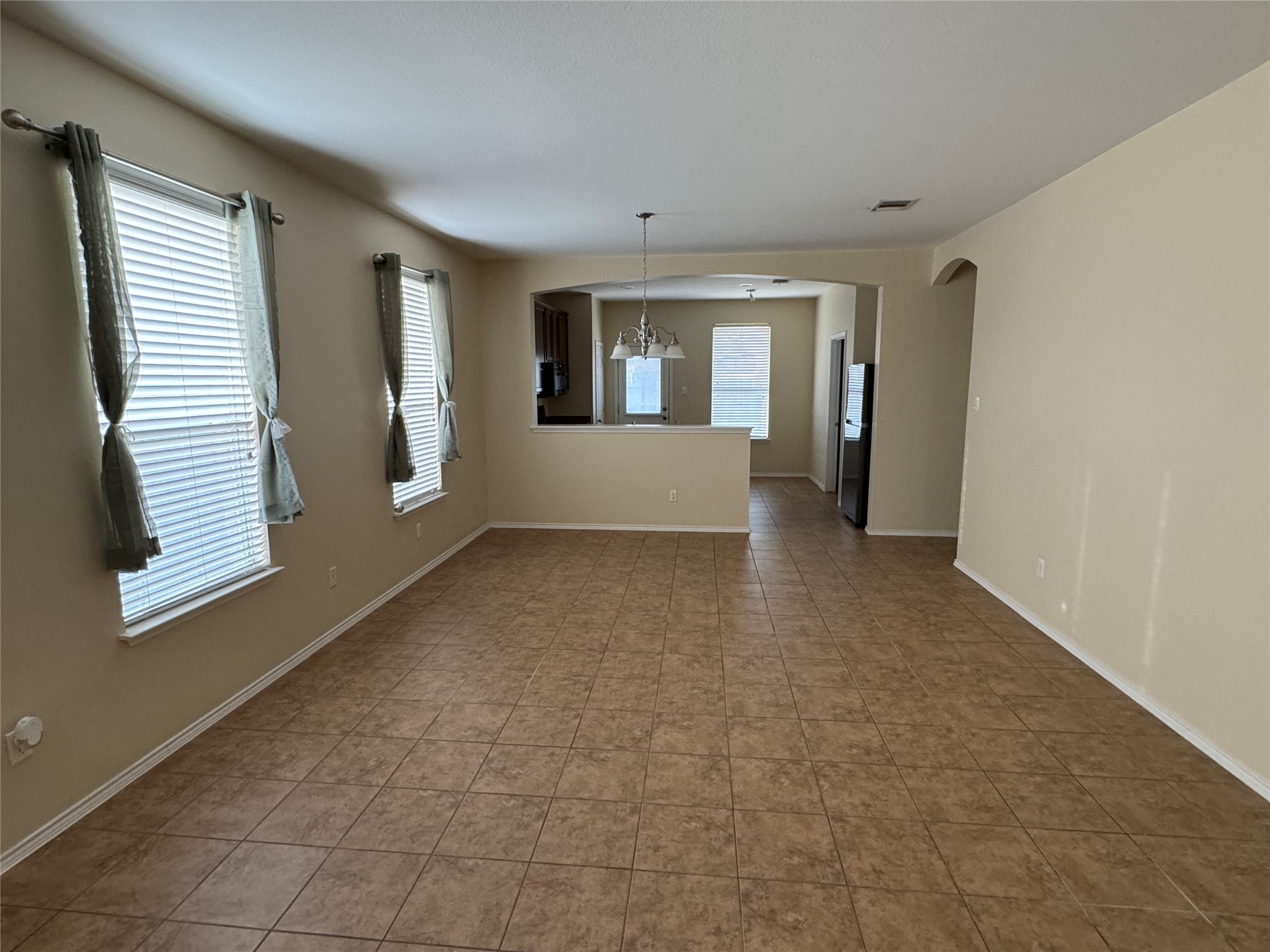 147 Pine Arbol Buda, TX 78610 - Photo 2 of 7 Open Living Room