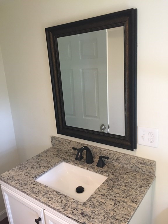 47 Groton Road Chelmsford, MA 01863 - Photo 6 of 32 Gallery Image 6