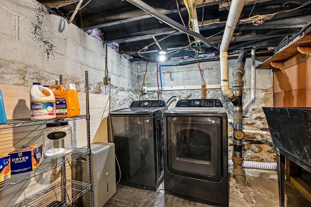 19 Sheldon Street Lowell, MA 01851 - Photo 29 of 42