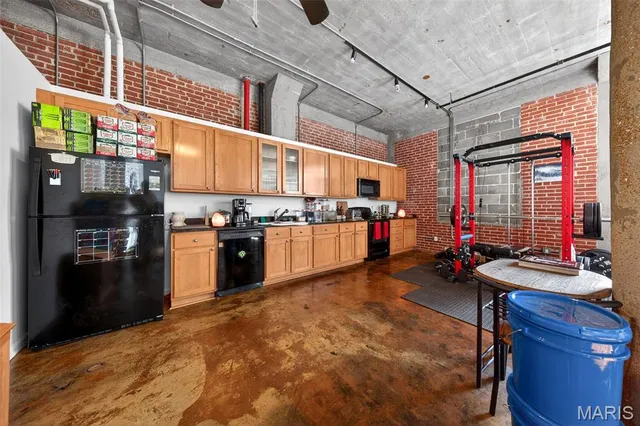$130,000 | 1511 Locust Street, Unit 410, St. Louis, MO 63103