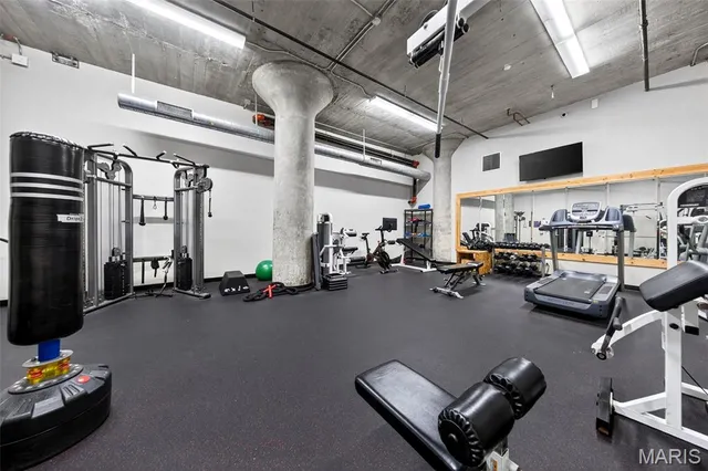 $130,000 | 1511 Locust Street, Unit 410, St. Louis, MO 63103