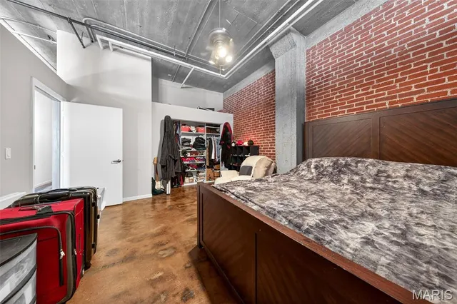 $130,000 | 1511 Locust Street, Unit 410, St. Louis, MO 63103