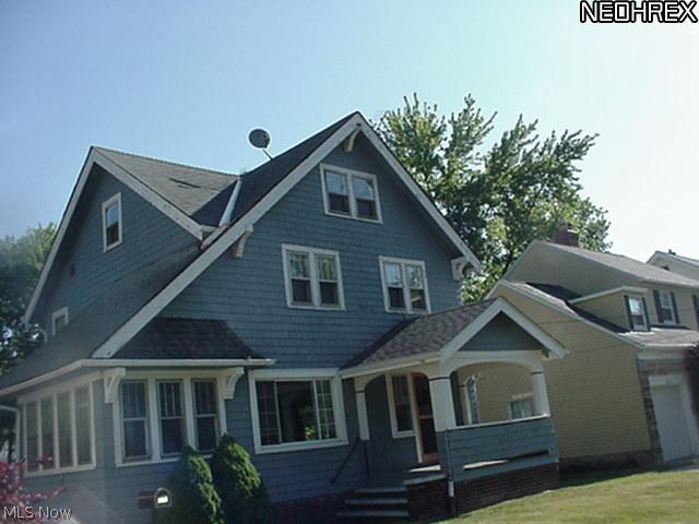 5147 Eastover Road Cleveland, OH 44124 - Photo 4 of 10