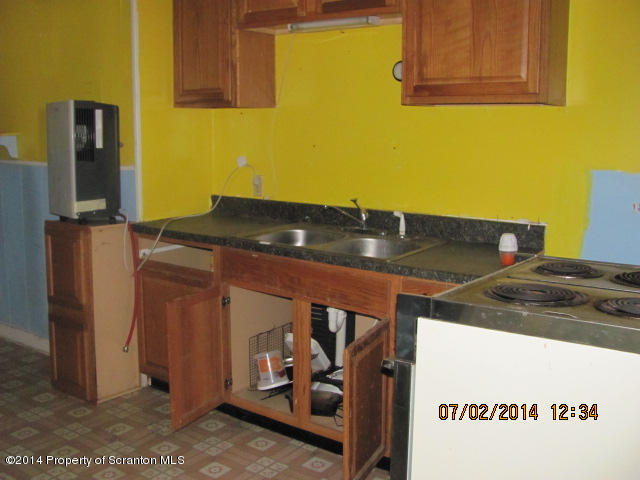 618 Main Street Moosic, PA 18507 - Photo 6 of 18 Gallery Image 6