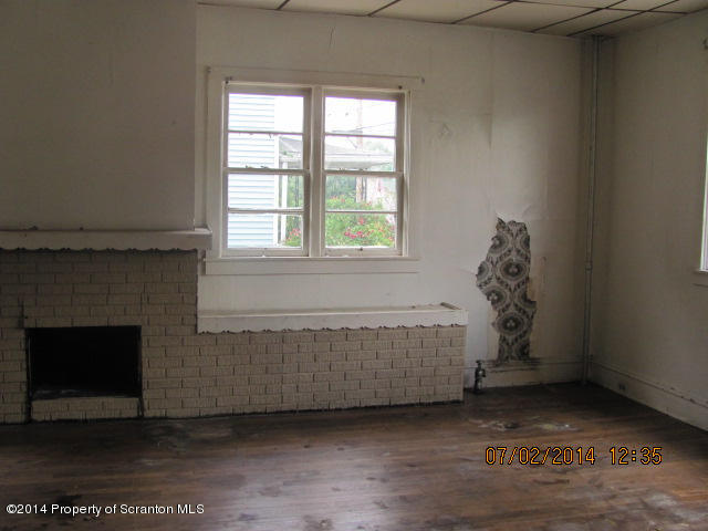 618 Main Street Moosic, PA 18507 - Photo 8 of 18 Gallery Image 8