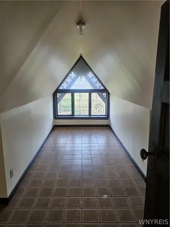 $850 | 714 Buffalo Avenue, Unit 5, Niagara Falls, NY 14303