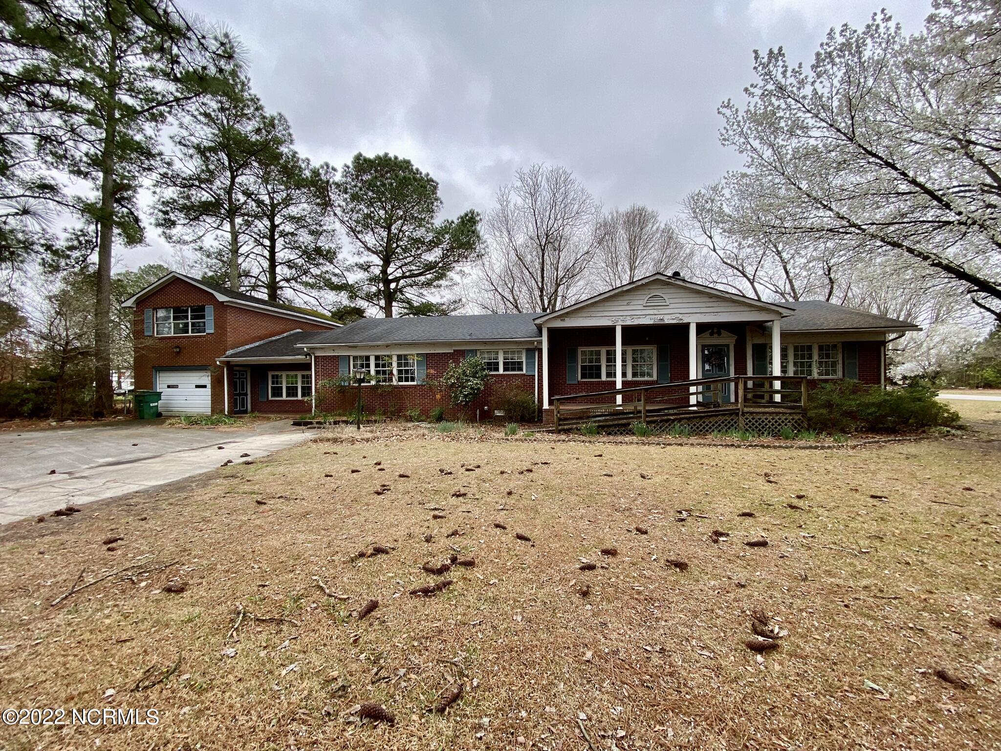4456 Poplar Point Road Williamston, NC 27892 - Photo 1 of 72 IMG_5599