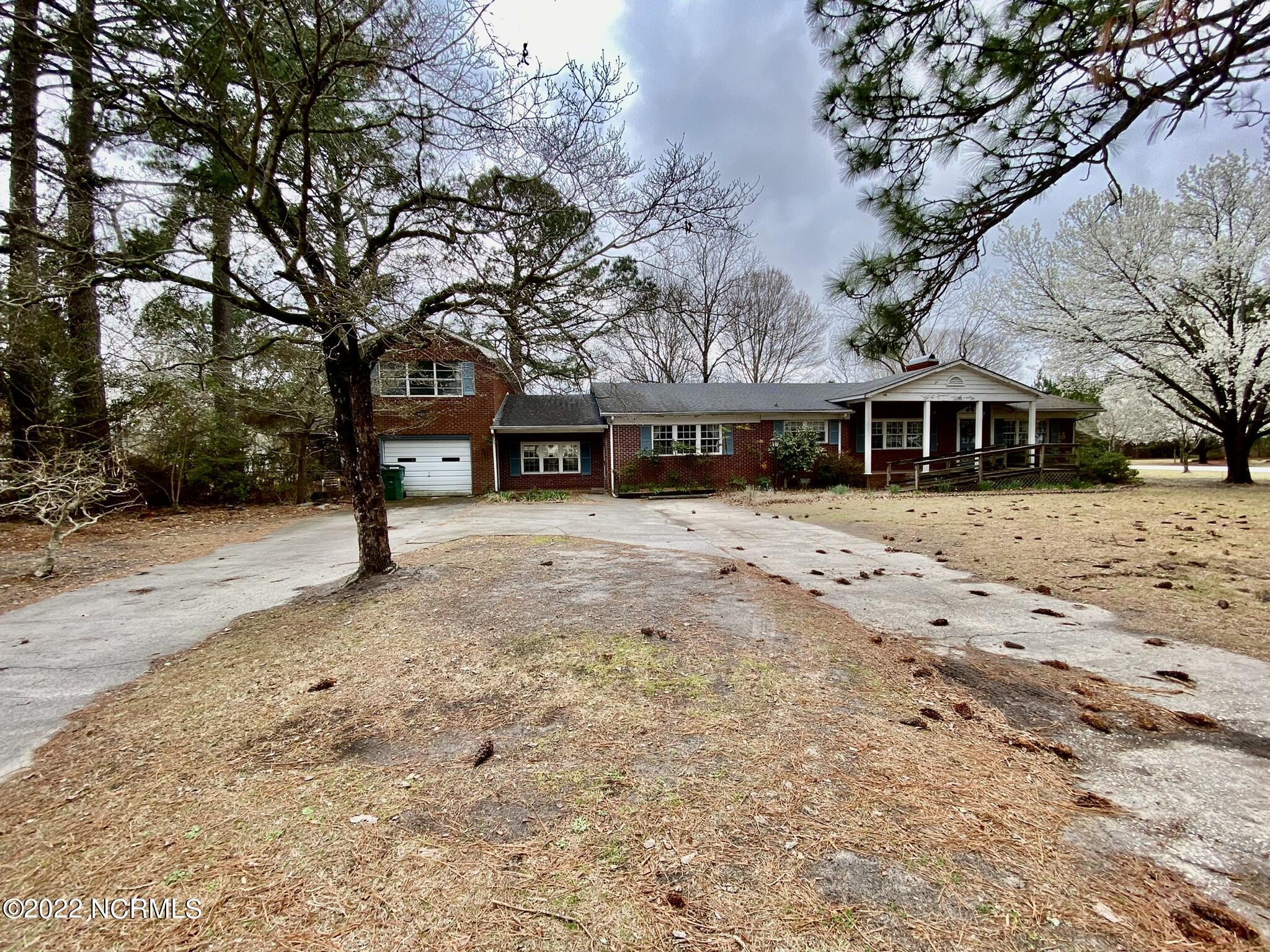 4456 Poplar Point Road Williamston, NC 27892 - Photo 2 of 72 IMG_5703