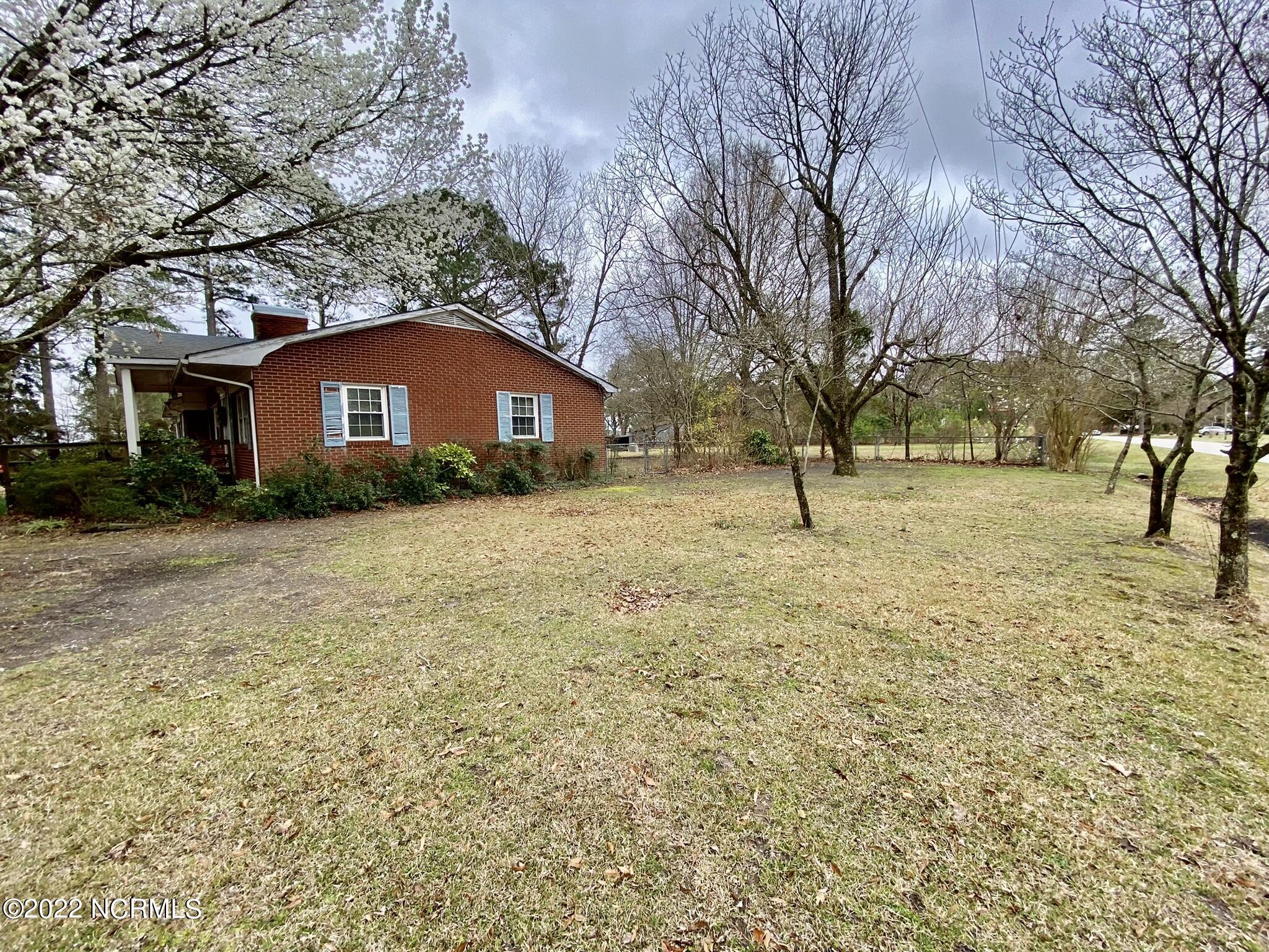 4456 Poplar Point Road Williamston, NC 27892 - Photo 5 of 72 IMG_5694