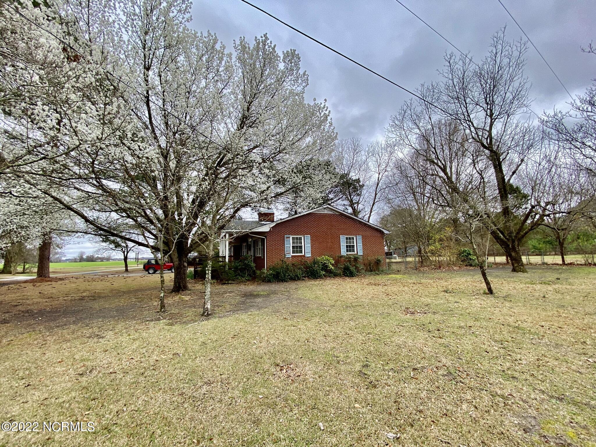 4456 Poplar Point Road Williamston, NC 27892 - Photo 6 of 72 IMG_5695