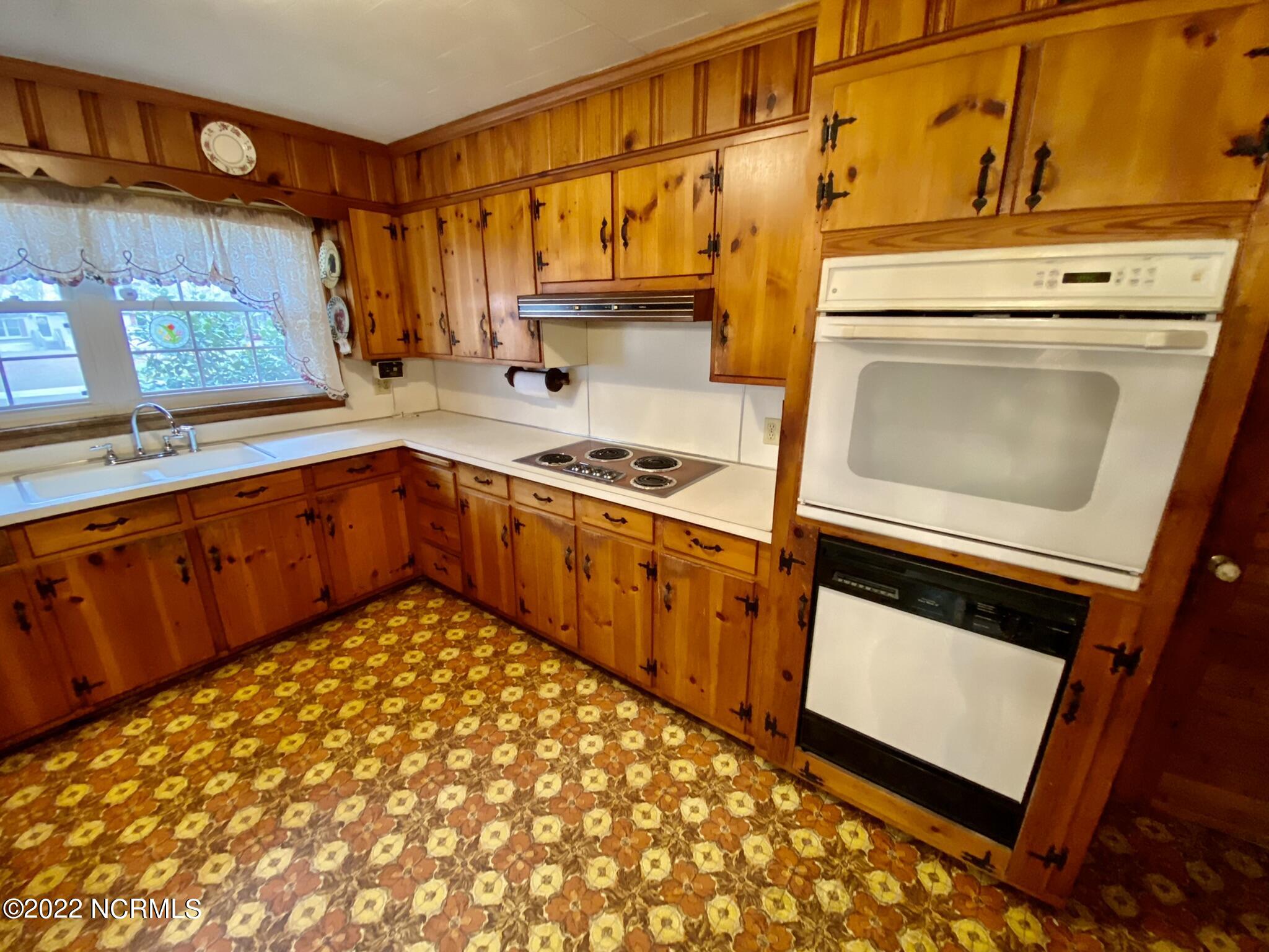 4456 Poplar Point Road Williamston, NC 27892 - Photo 10 of 72 IMG_5617