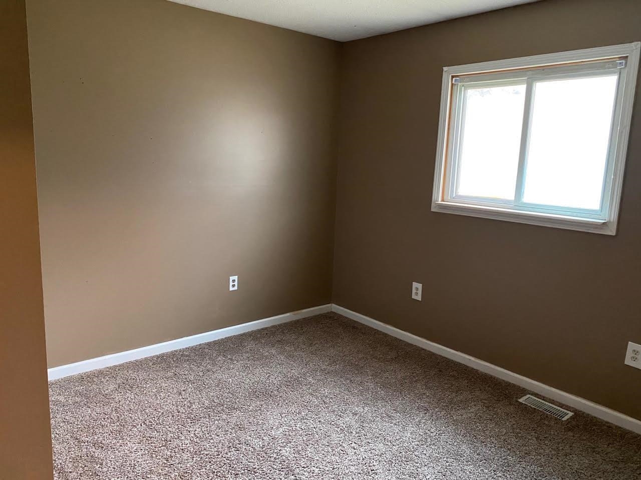 2570 West Parish Road Midland, MI 48642 - Photo 22 of 36 Gallery Image 22